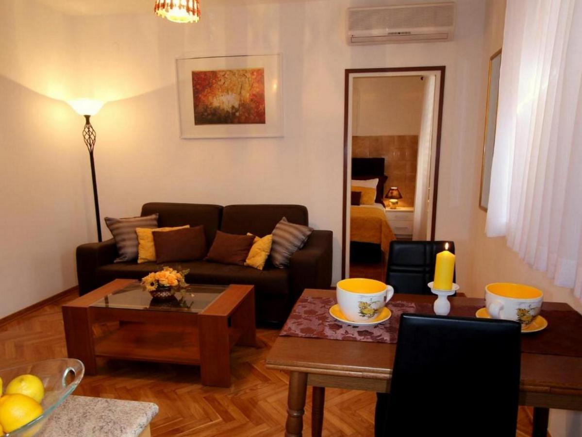Villa Renipol Adults Only Sutivan Eksteriør bilde