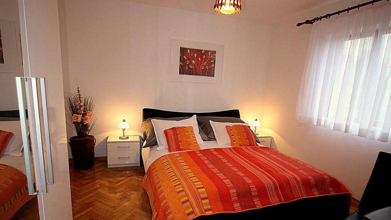Villa Renipol Adults Only Sutivan Eksteriør bilde