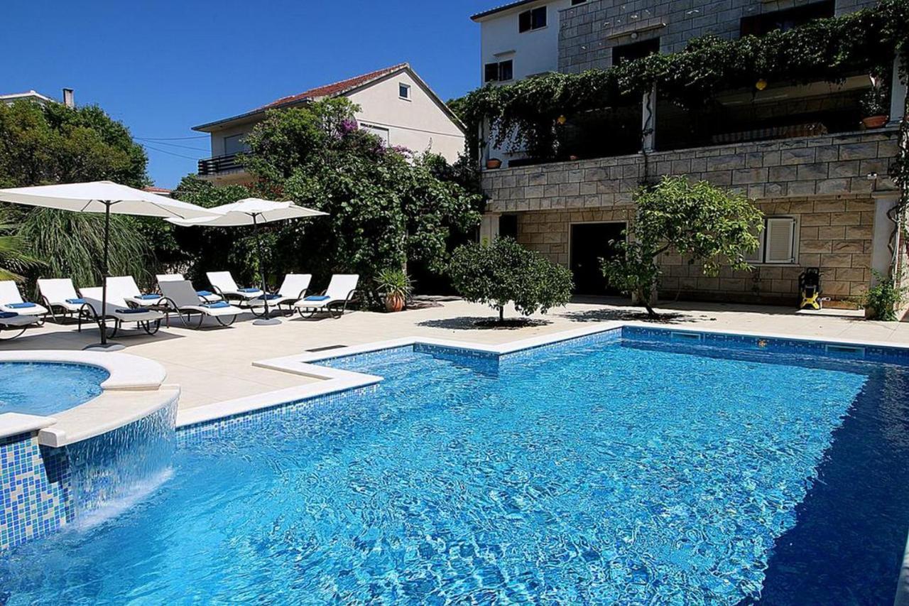 Villa Renipol Adults Only Sutivan Eksteriør bilde