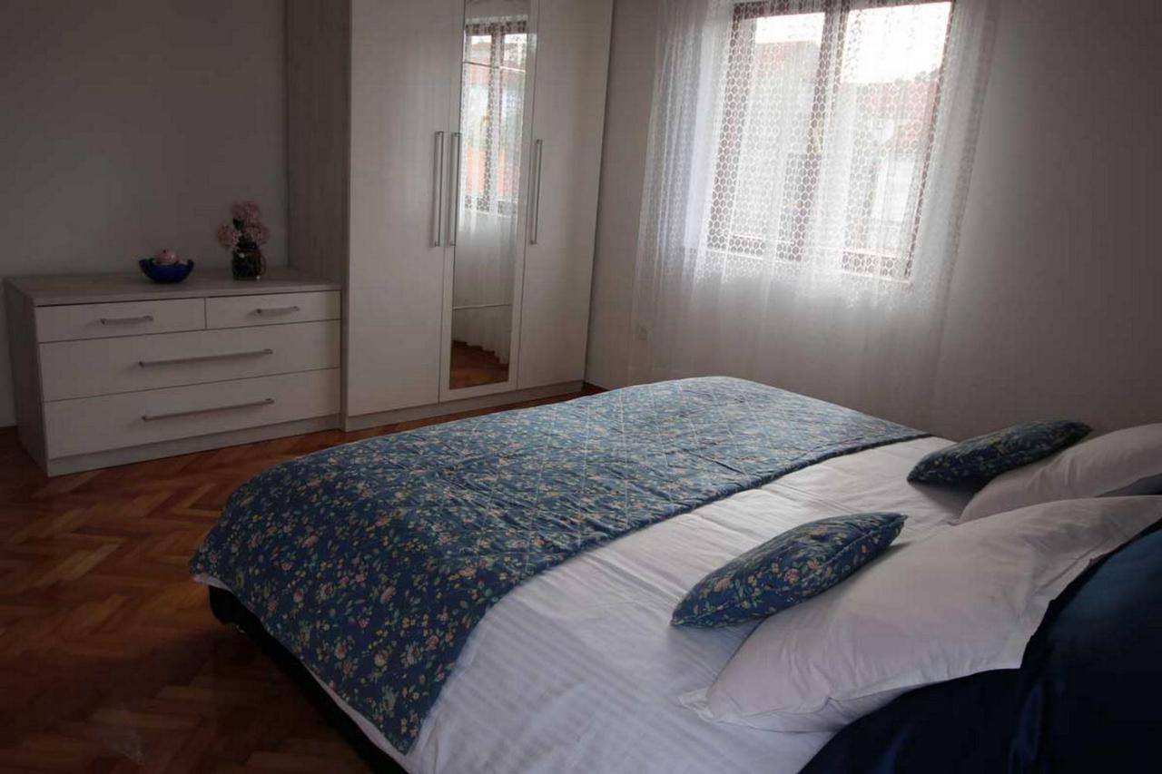 Villa Renipol Adults Only Sutivan Eksteriør bilde