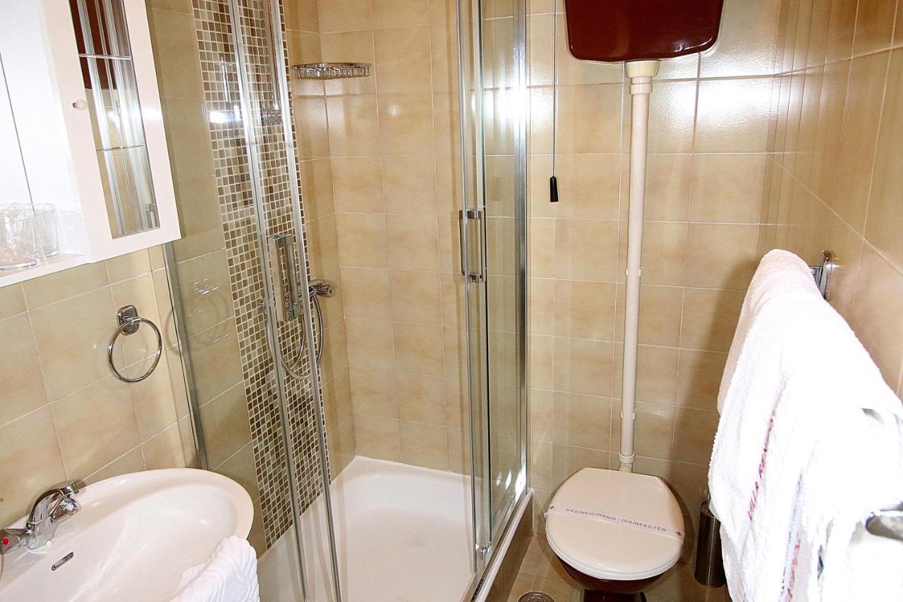 Villa Renipol Adults Only Sutivan Eksteriør bilde