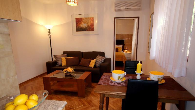 Villa Renipol Adults Only Sutivan Eksteriør bilde